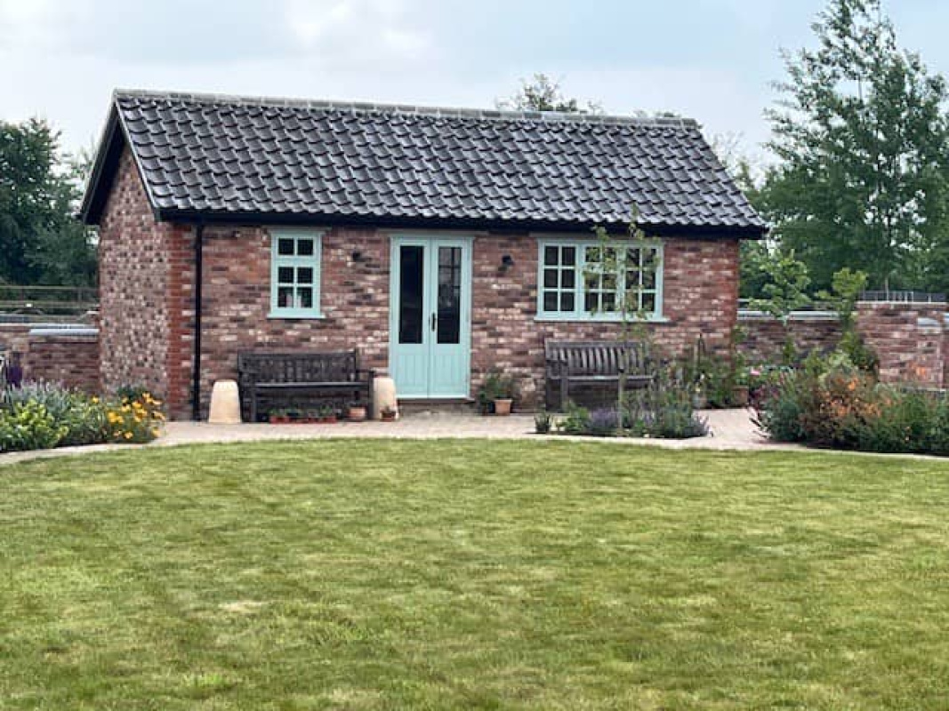 cottage construction